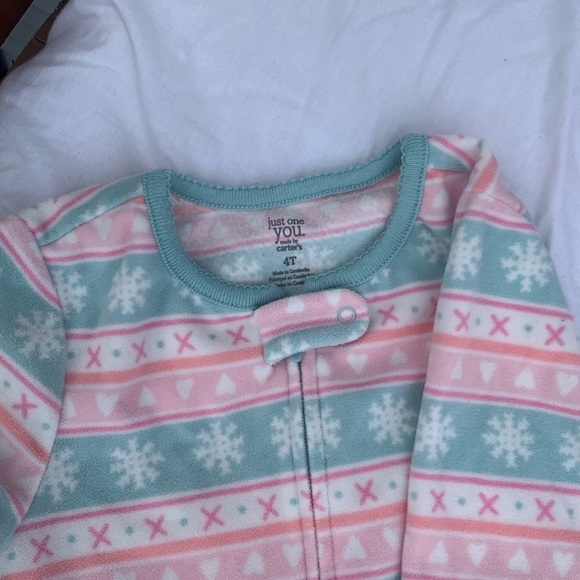 Bundle 4 pieces pajamas girls size 4 T - Picture 6 of 11